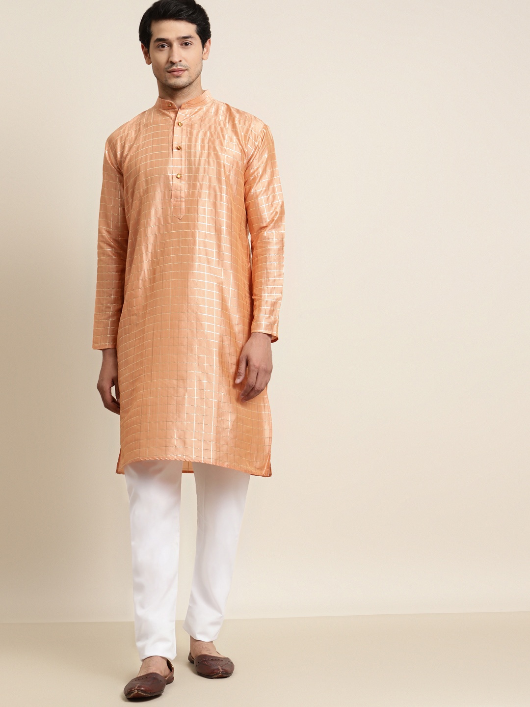 

SOJANYA Men Peach-Coloured & Gold-Toned Checked Kurta