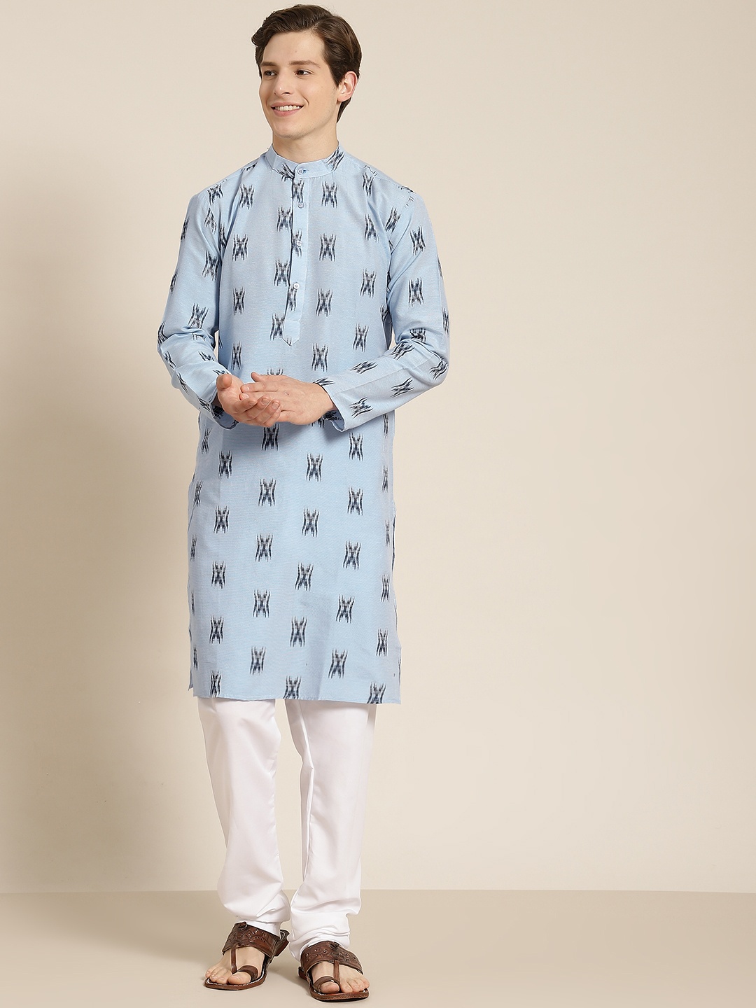 

SOJANYA Men Blue Pure Cotton Self Design Kurta with Churidar