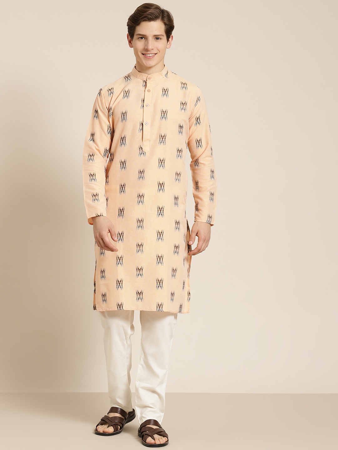 

SOJANYA Men Peach-Coloured & Black Pure Cotton Self Design Kurta