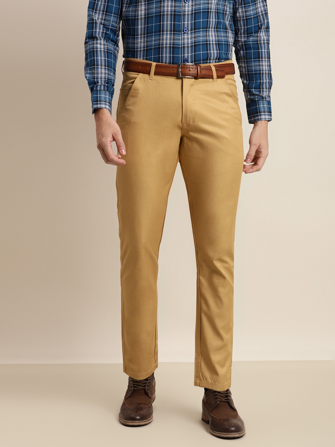 

SOJANYA Men Khaki Solid Formal Trousers