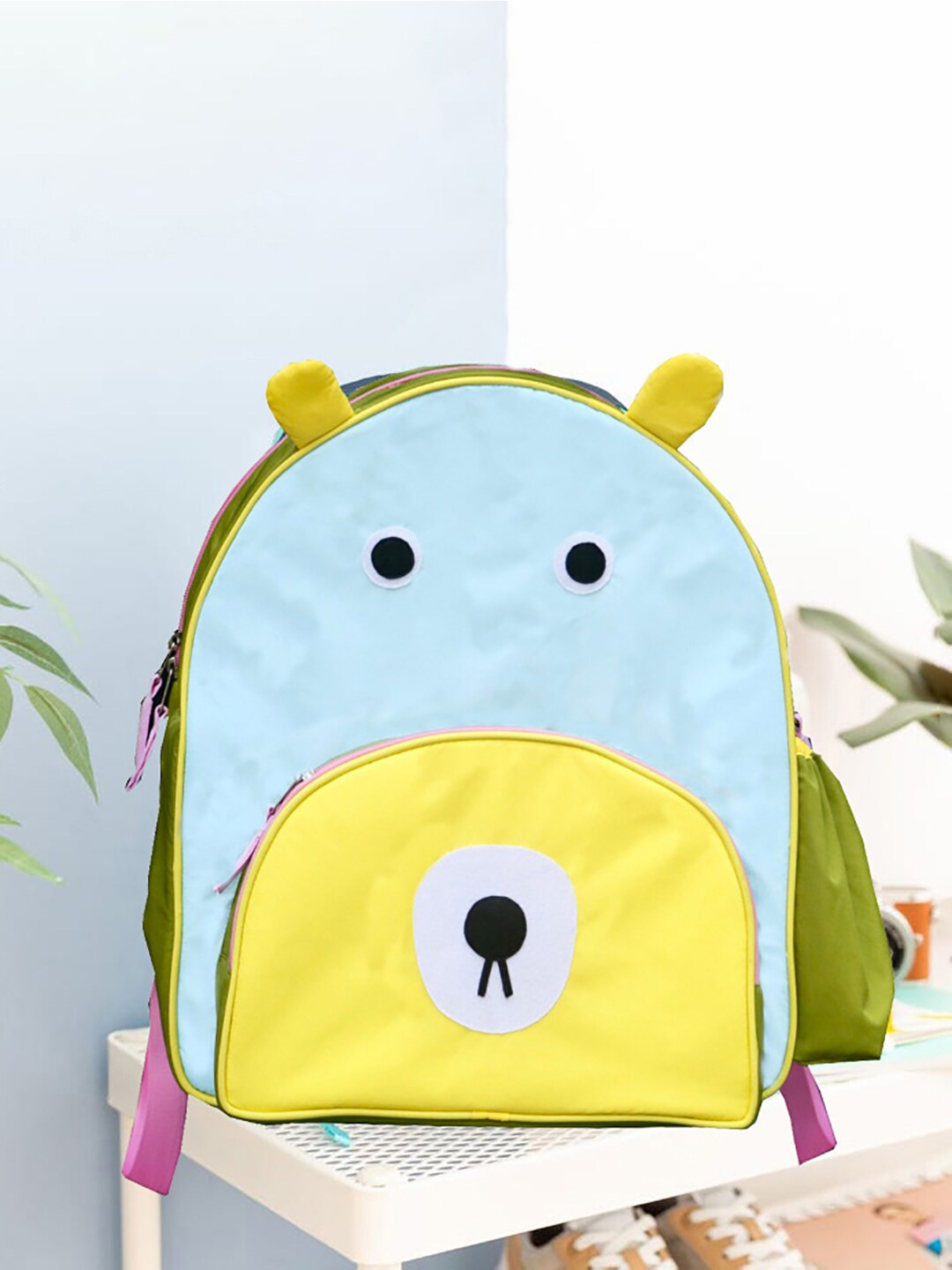 

YK Unisex Kids Blue & Yellow Colourblocked Waterproof Light Weight Backpack