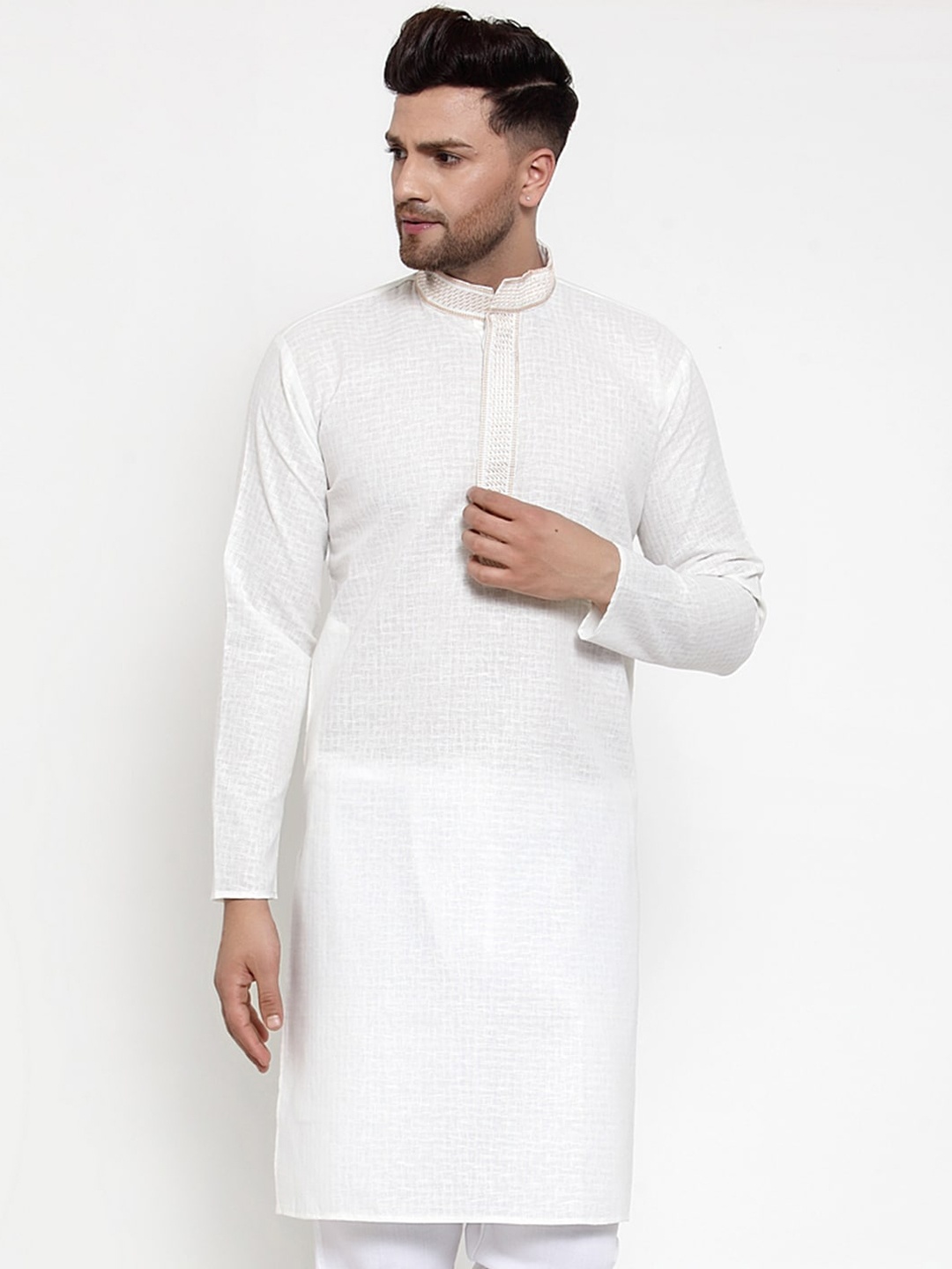 

Jompers Men White Woven Design Cotton Kurta
