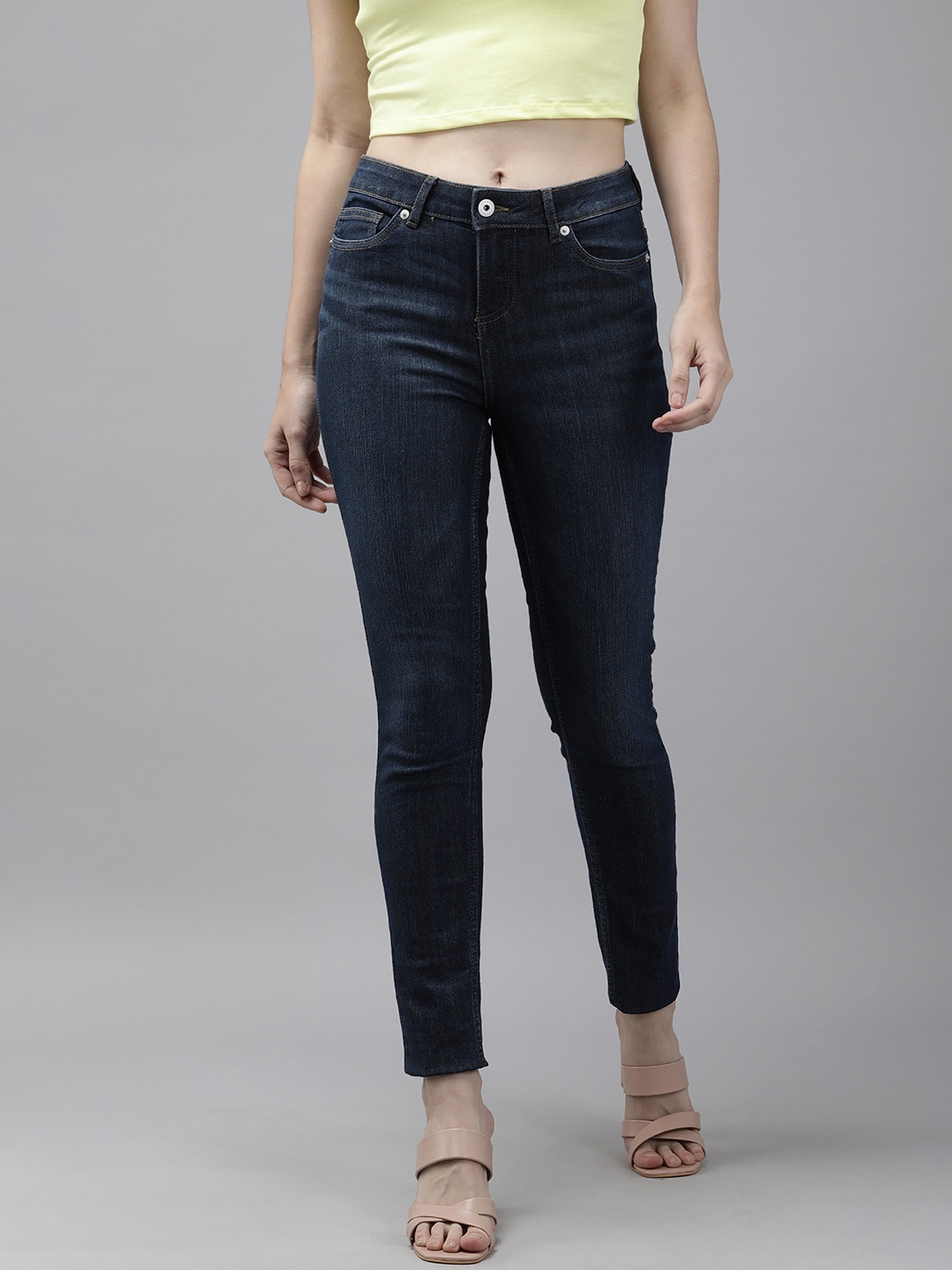 

Vero Moda Women Blue Skinny Fit Light Fade Stretchable Jeans