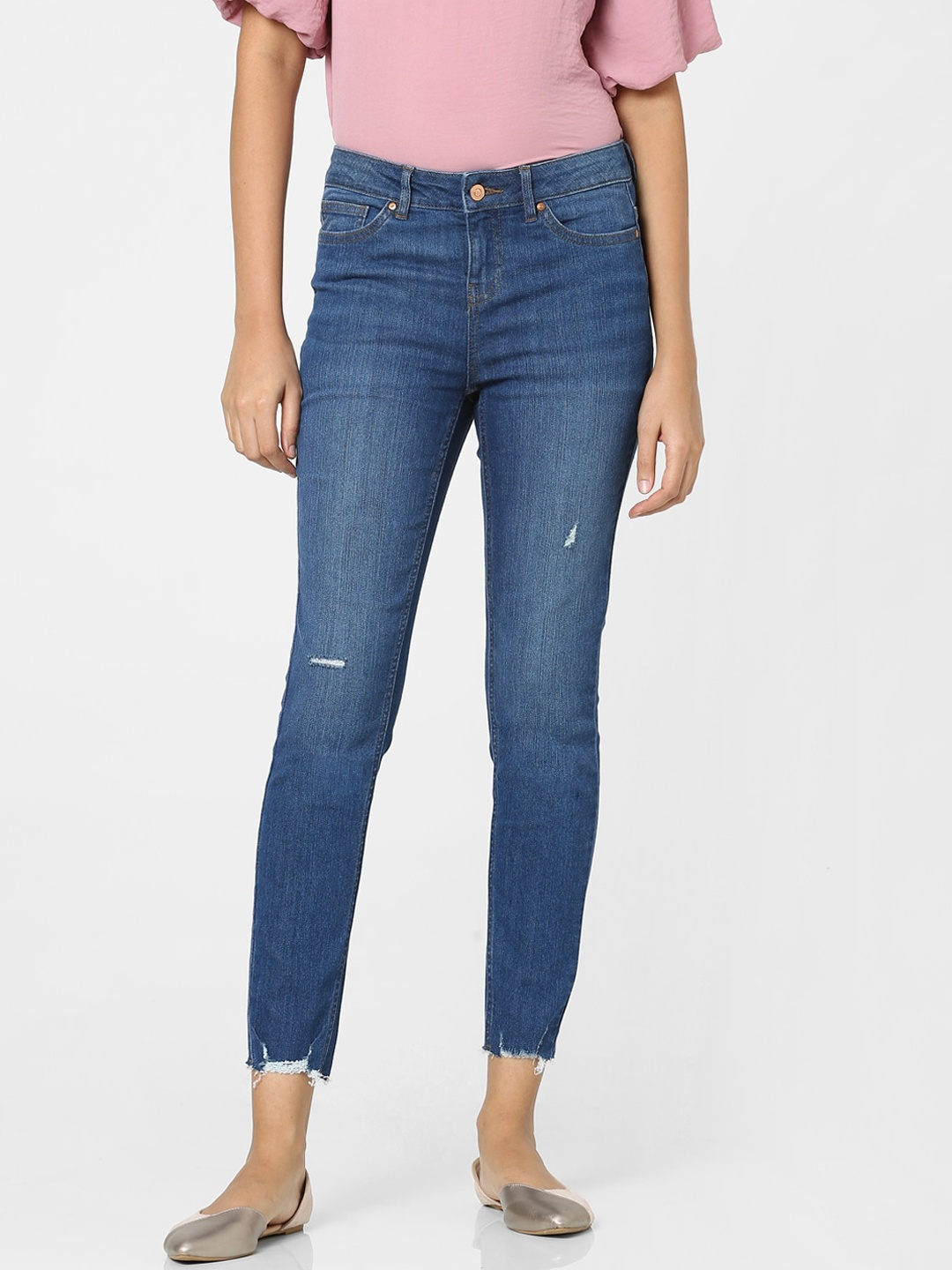 

Vero Moda Women Blue Slim Fit Low Distress Light Fade Crop Jeans
