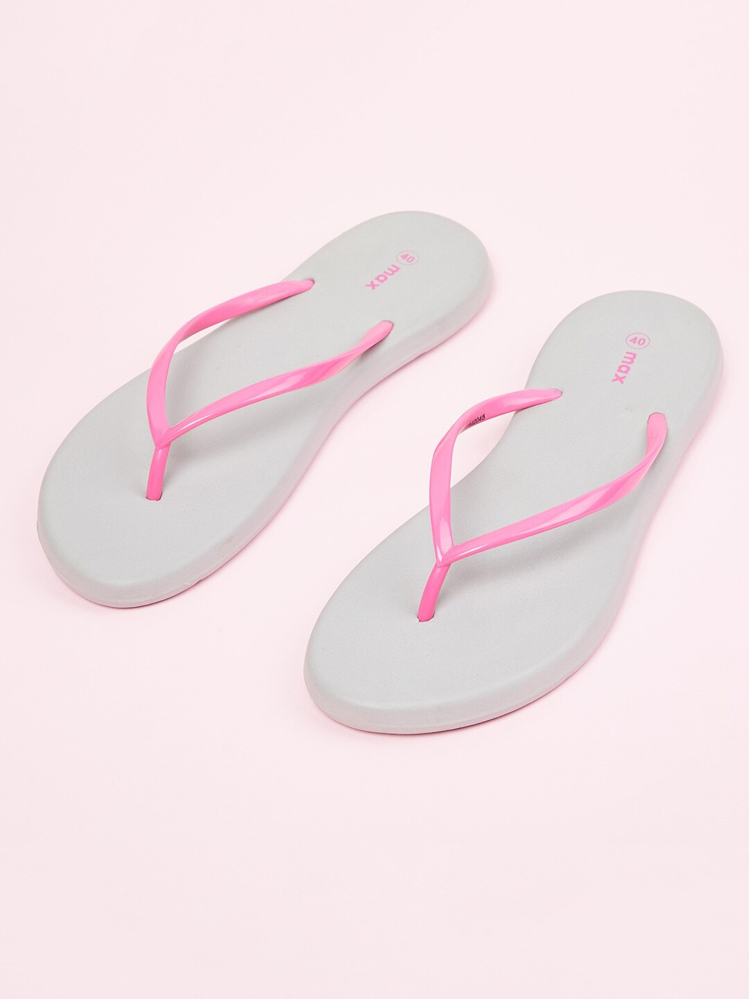 

max Women Grey & Pink Solid Thong Flip-Flops