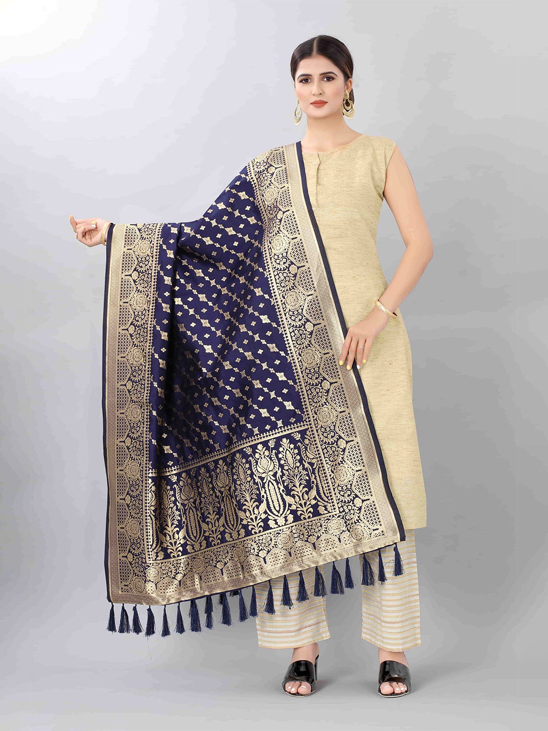 

Silk Land Navy Blue & Golden Ethnic Motifs Woven Design Banarasi Dupatta with Zari