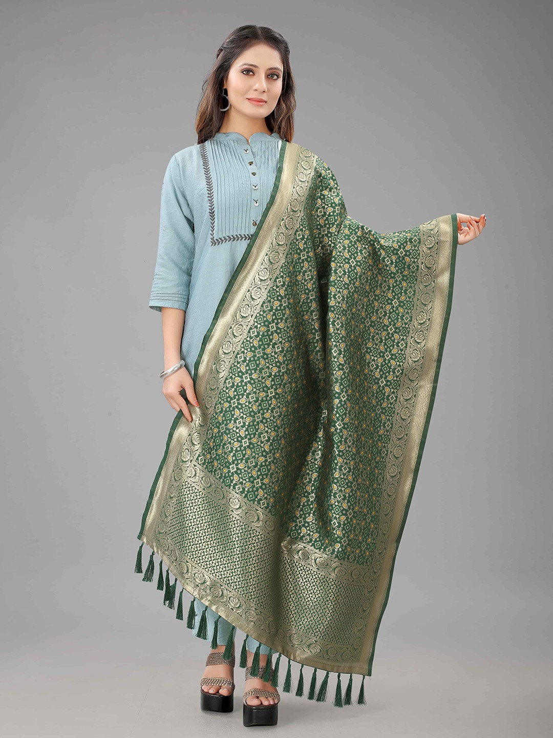 

Silk Land Green & Golden Ethnic Motifs Woven Design Banarasi Dupatta with Zari