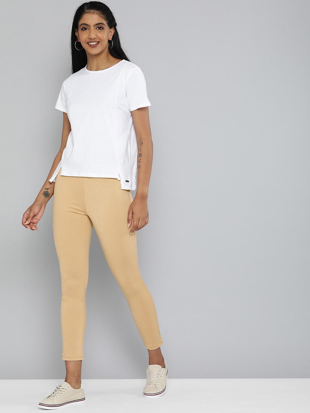 

HERE&NOW Women Beige Solid Cropped Treggings