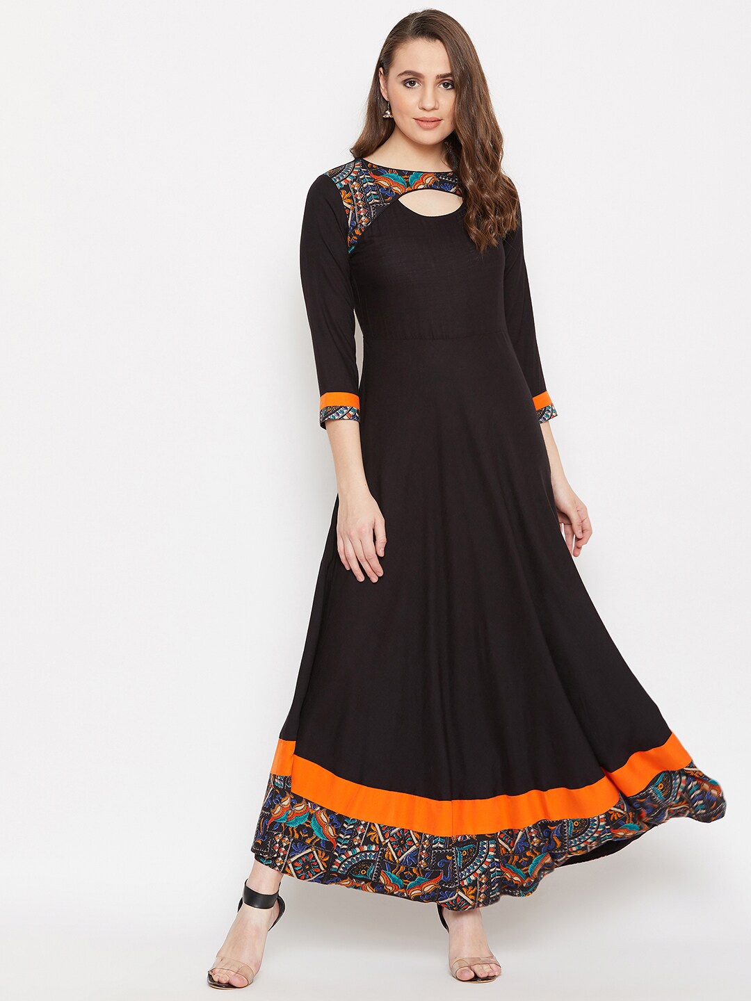 

HELLO DESIGN Black Keyhole Neck Maxi Dress