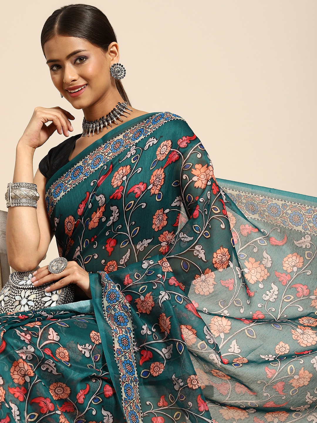 

Anouk Teal Green & Peach-Coloured Floral Print Saree