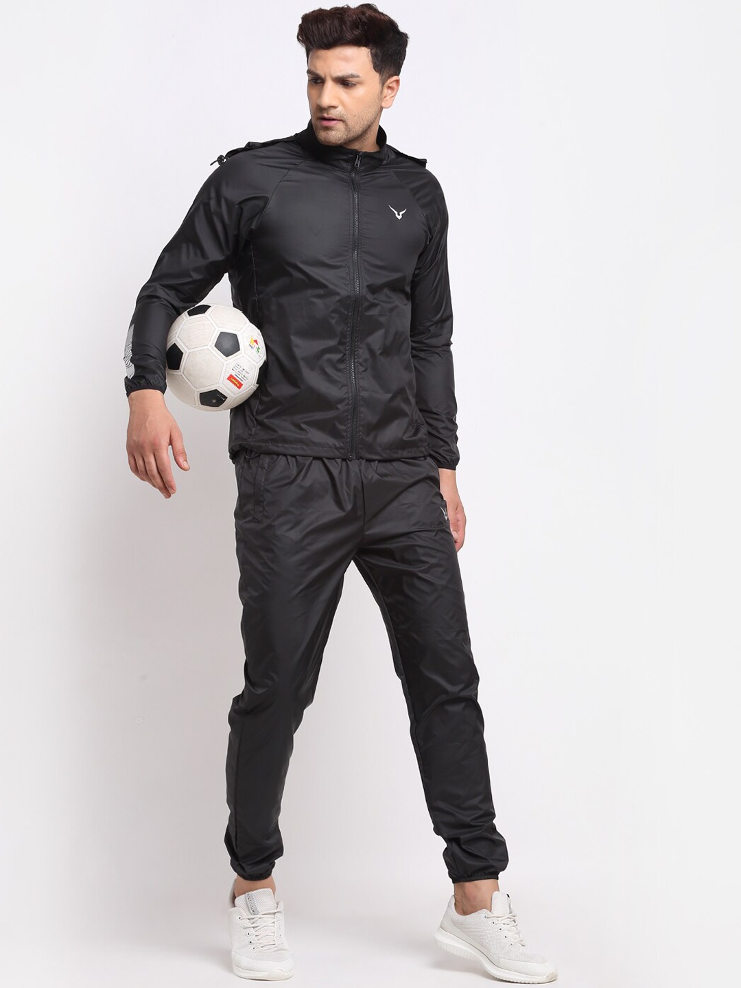 

Invincible Men Windrunner Outdoor Jacket, Black