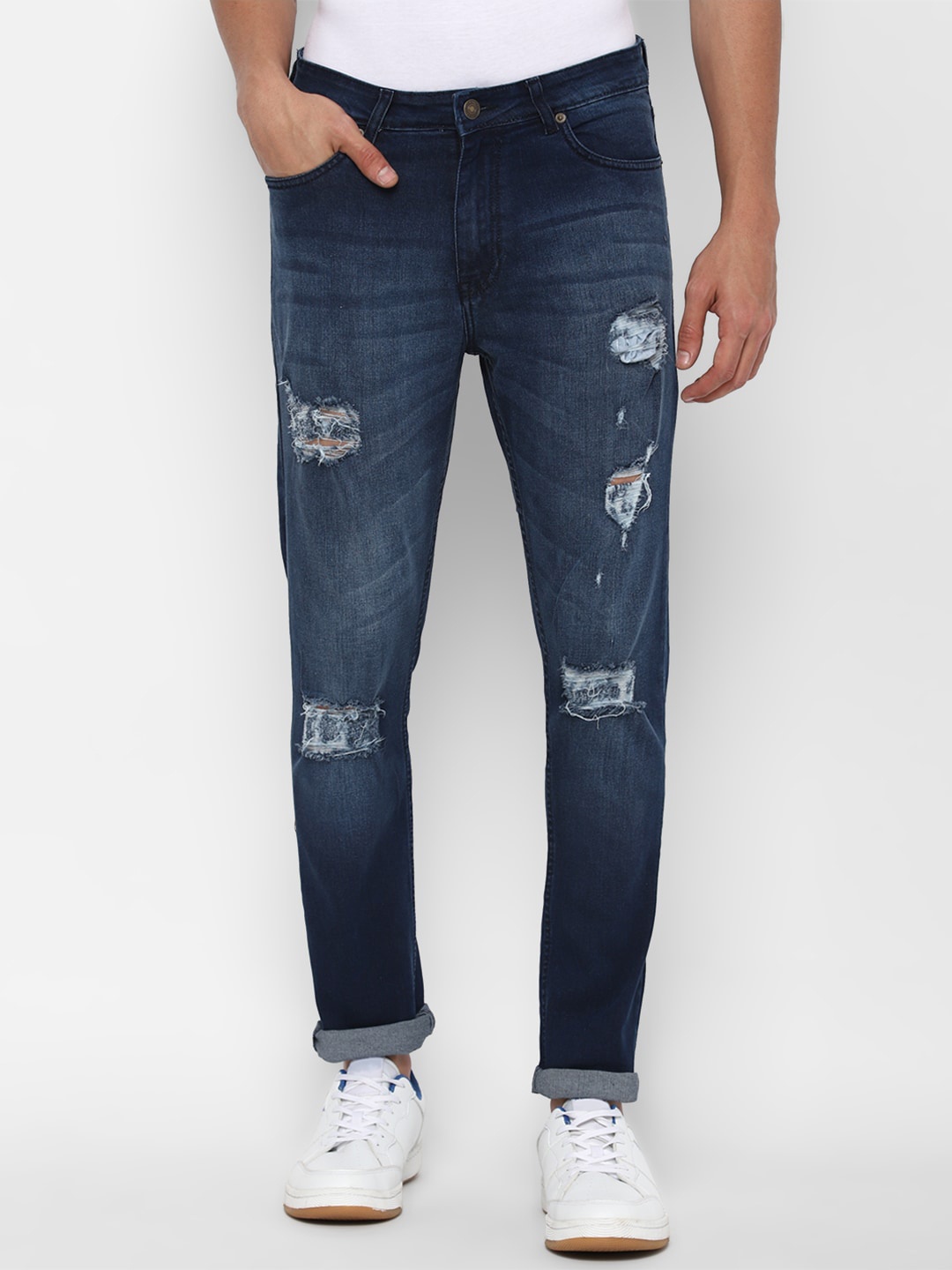 

FOREVER 21 Men Blue Mildly Distressed Heavy Fade Stretchable Jeans