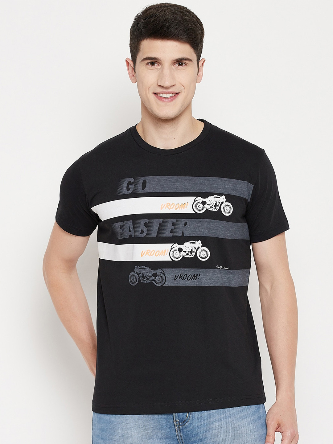 

Duke Men Black & White Printed Slim Fit T-shirt