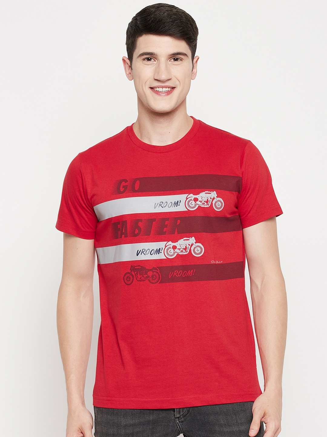 

Duke Men Red Typography Printed Slim Fit Cotton T-shirt