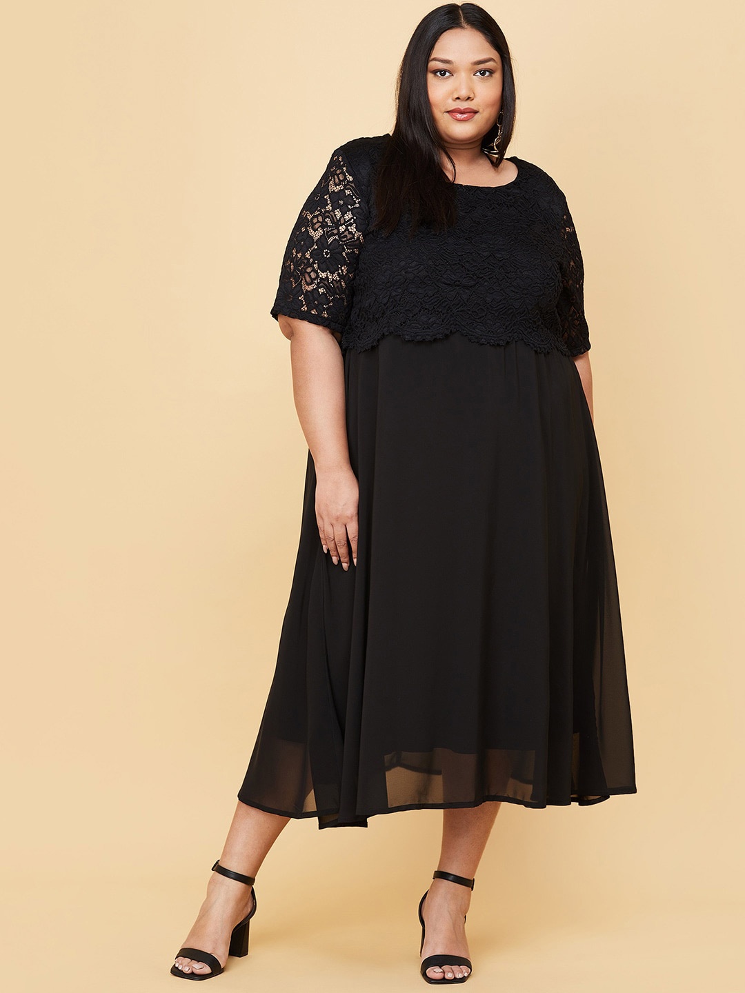 

max Plus Size Women Black Self Design A-Line Midi Dress