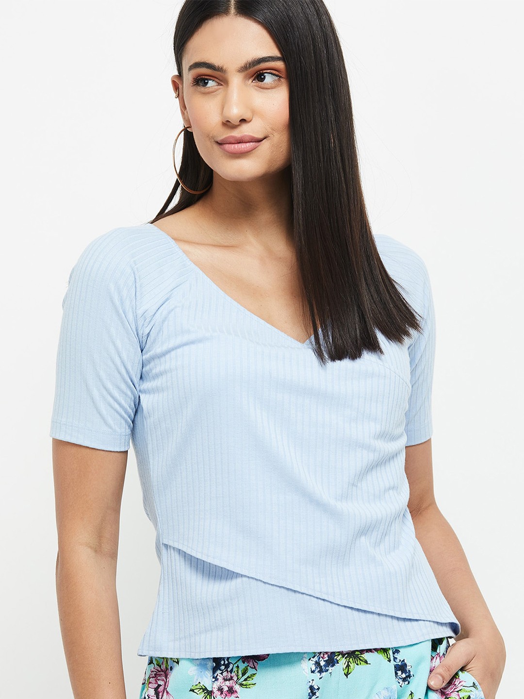 

max Blue Striped Top