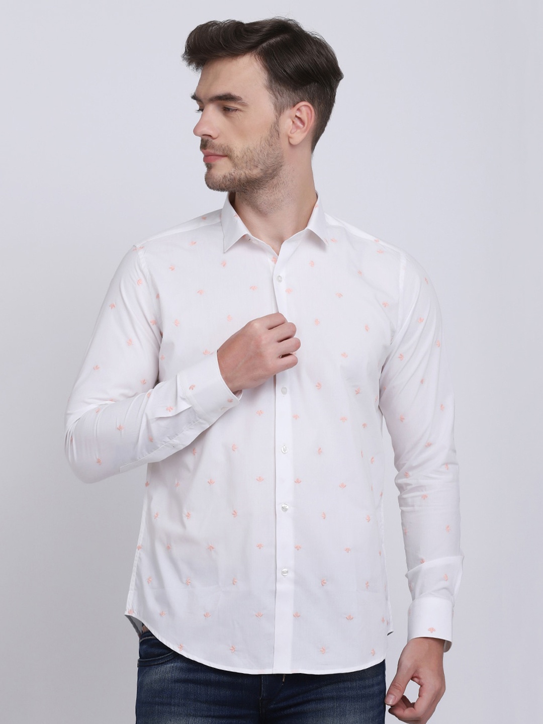 

JJAAGG T Men White Classic Printed Pure Cotton Casual Shirt