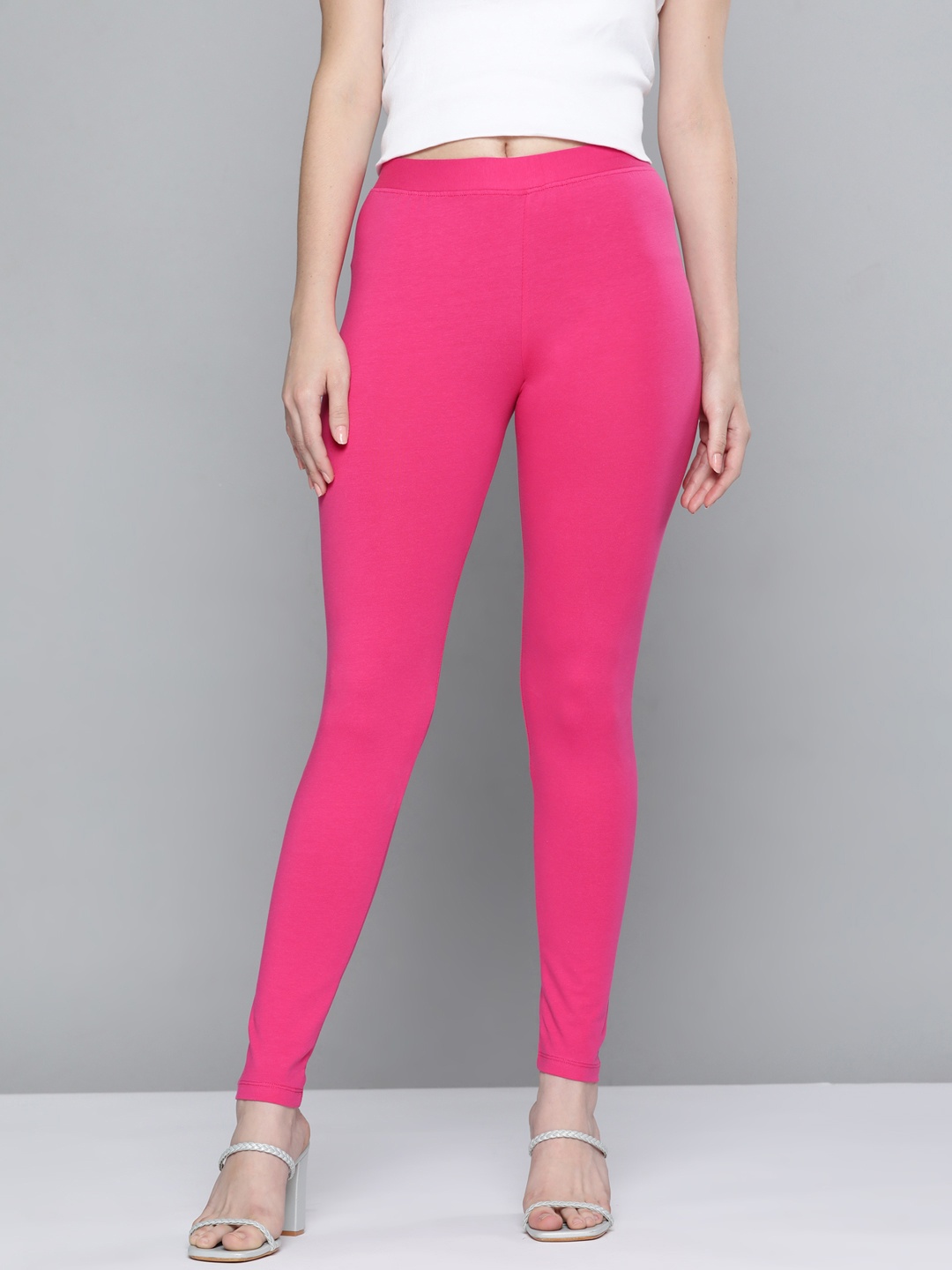 

HERE&NOW Women Pink Solid Ankle Length Treggings