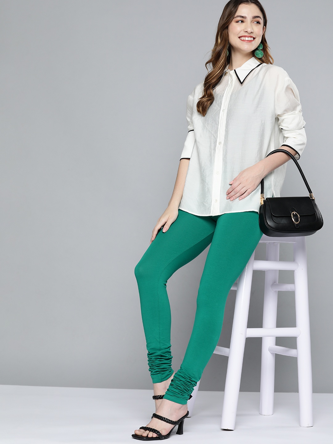 

HERE&NOW Women Green Solid Ankle Length Treggings