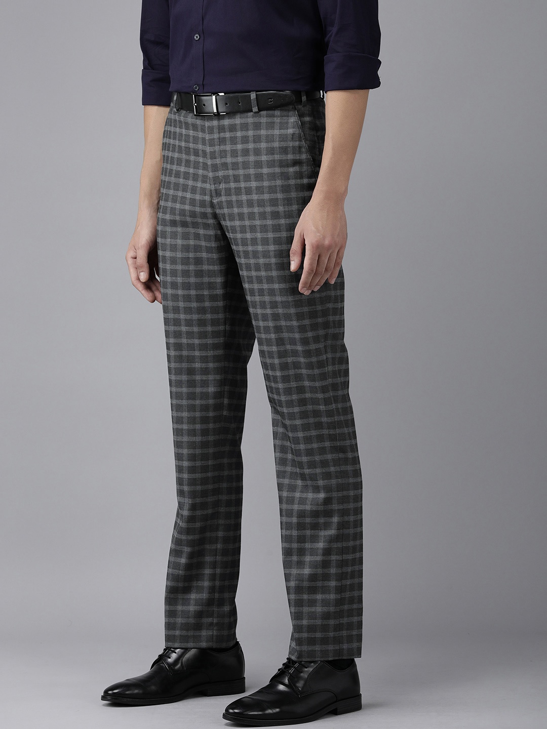

Park Avenue Men Grey Checked Mid-Rise Formal Trousers