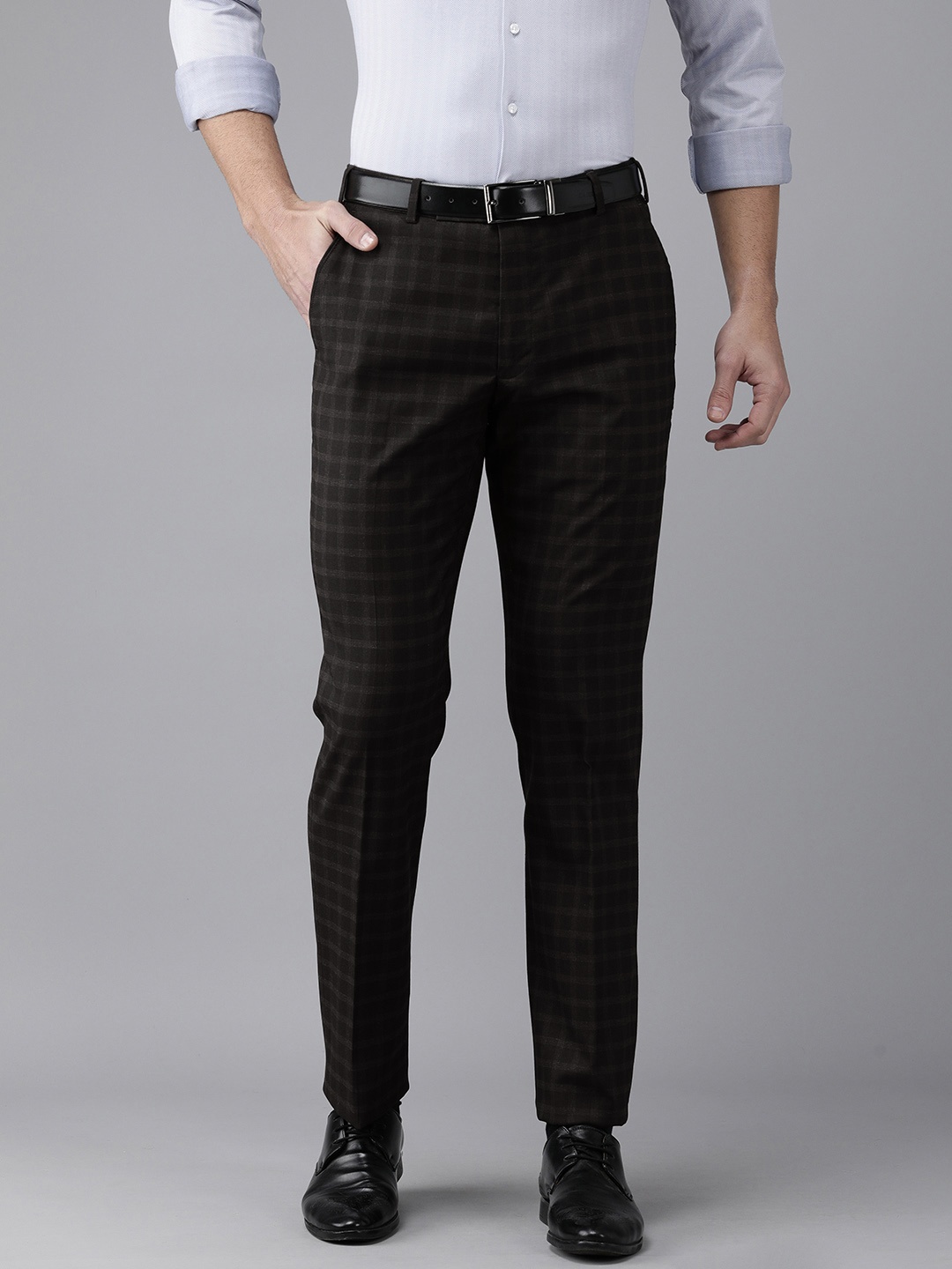 

Park Avenue Men Black Checked Formal Trousers