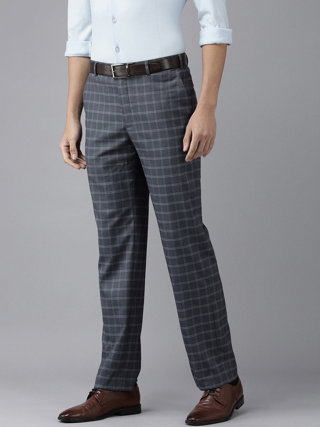 

Park Avenue Men Grey Checked Smart Fit Trousers