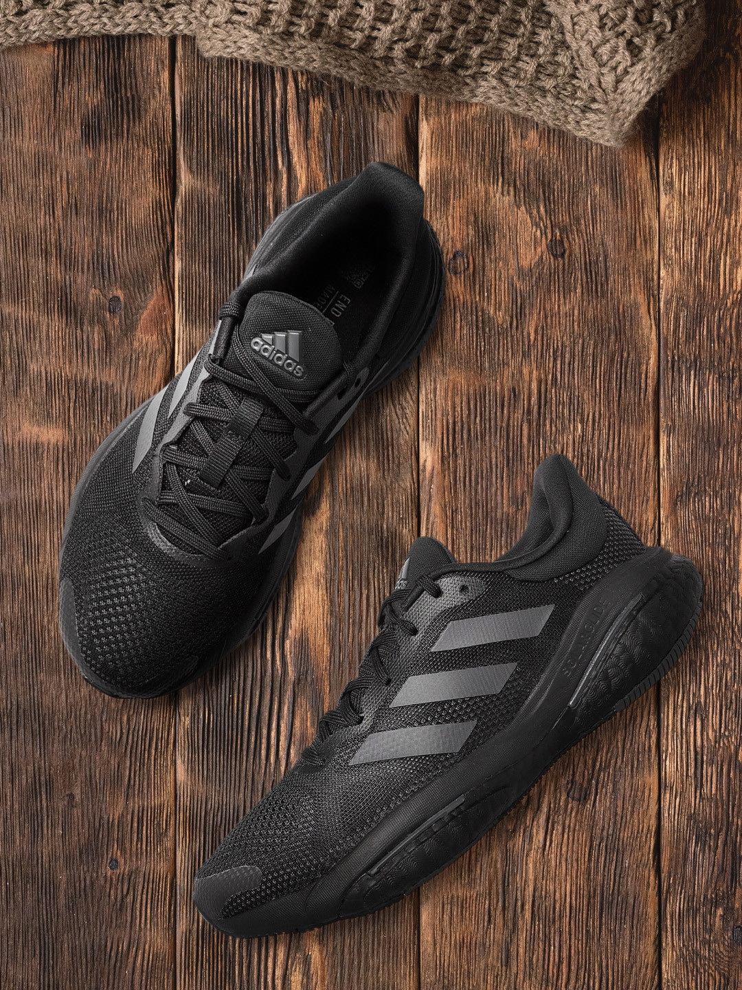 

ADIDAS Men Black Woven Design Solar Glide 5 Running Shoes