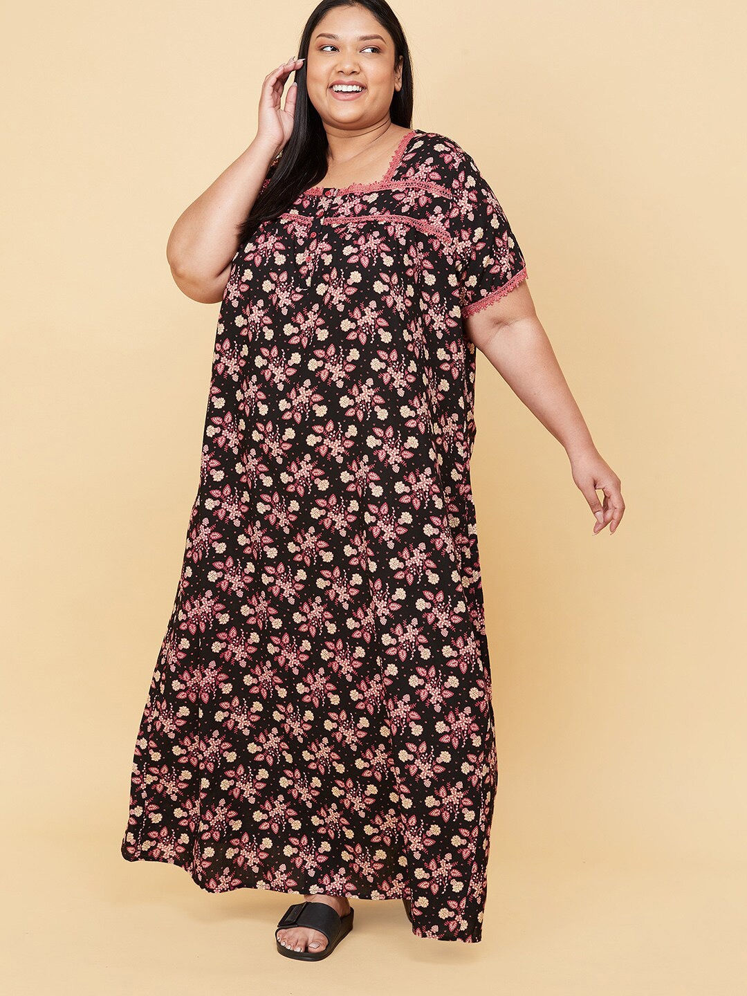 

max Women Plus Size Black Printed Maxi Nightdress