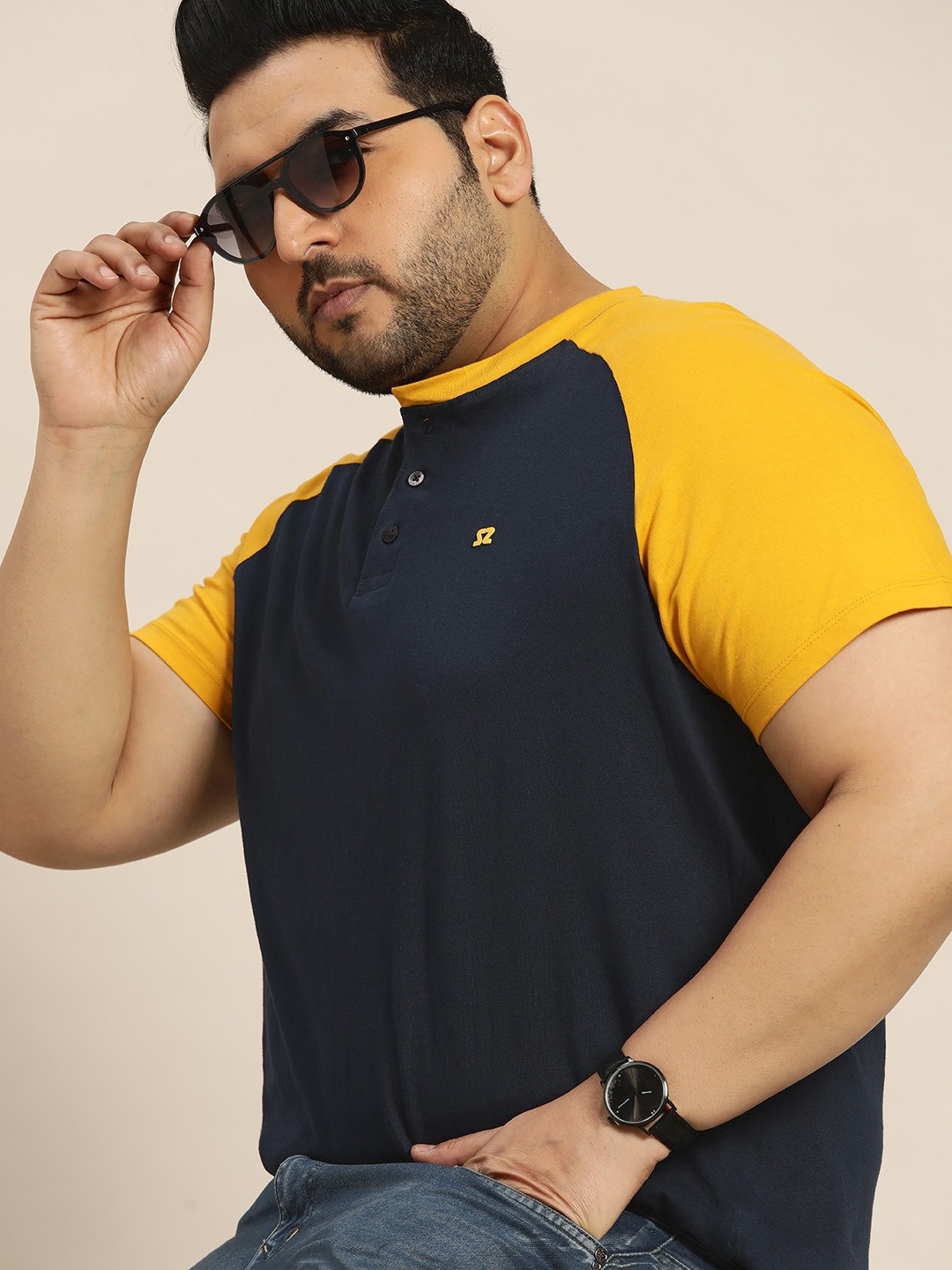 

Sztori Men Plus Size Pure Cotton Colourblocked T-shirt, Navy blue
