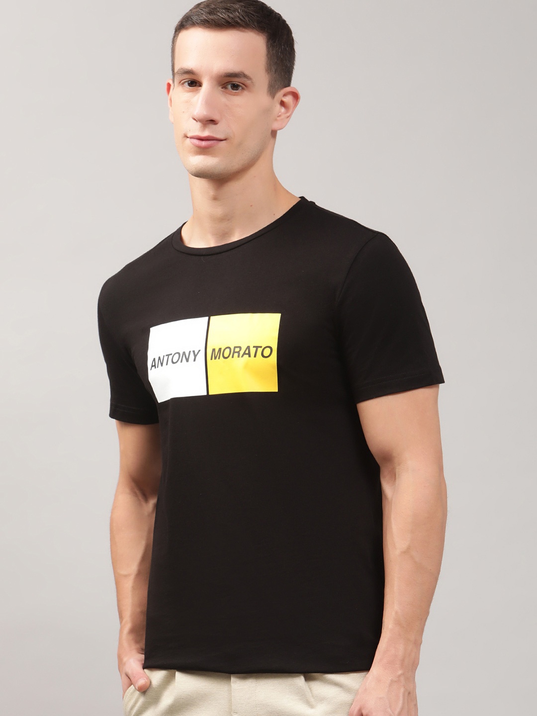

Antony Morato Men Black & White Typography Printed Slim Fit T-shirt
