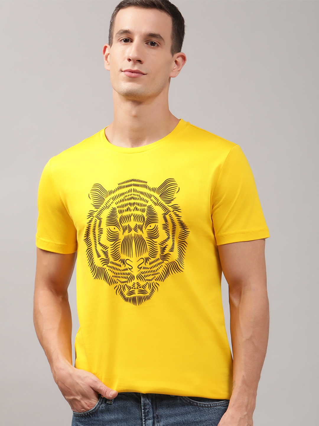 

Antony Morato Men Yellow Printed Slim Fit T-shirt