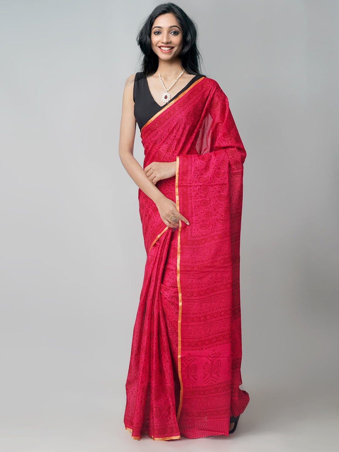 

Unnati Silks Fuchsia Bagh Pure Cotton Venkatgiri Saree