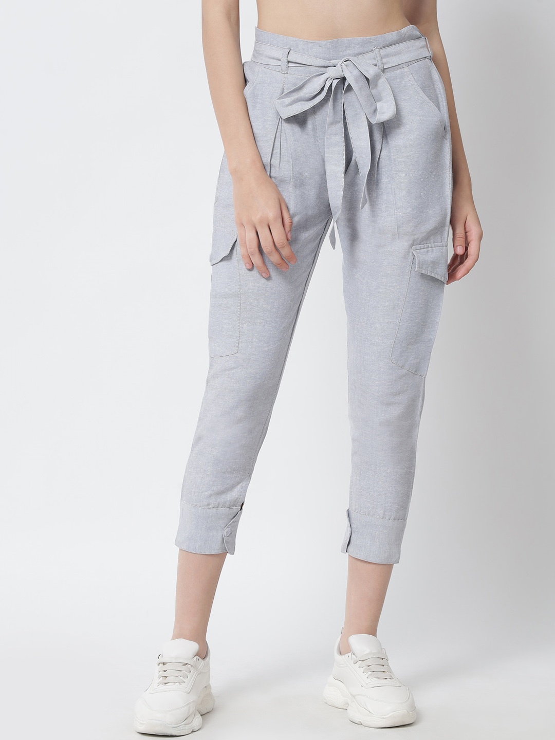 

Tulsattva Women Grey Smart Tapered Fit Easy Wash Chambray Pleated Trousers