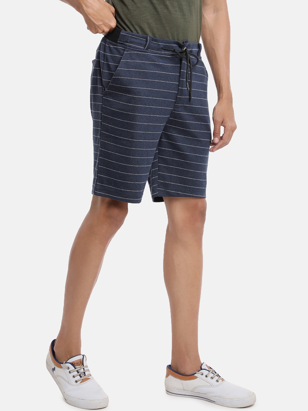 Campus Sutra Men Navy Blue Striped Regular Fit Outdoor Shorts