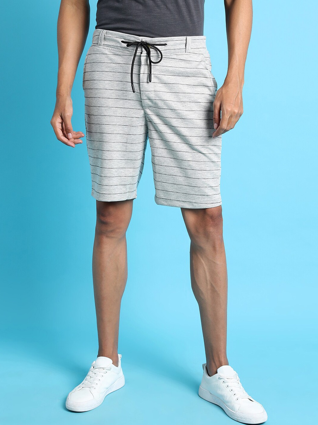 

Campus Sutra Men Grey Striped Outdoor Shorts
