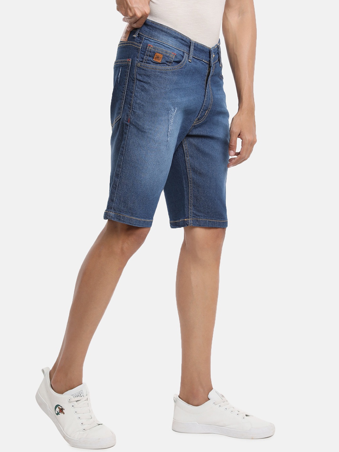 

Campus Sutra Men Navy Blue Denim Outdoor Denim Shorts