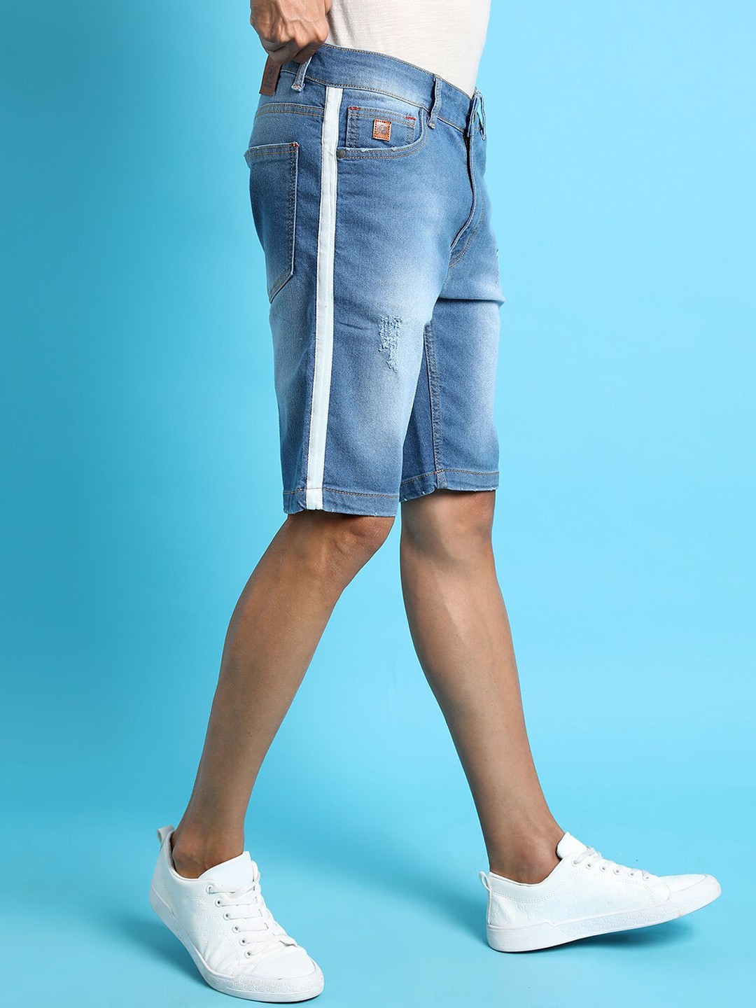 

Campus Sutra Men Blue Denim Shorts