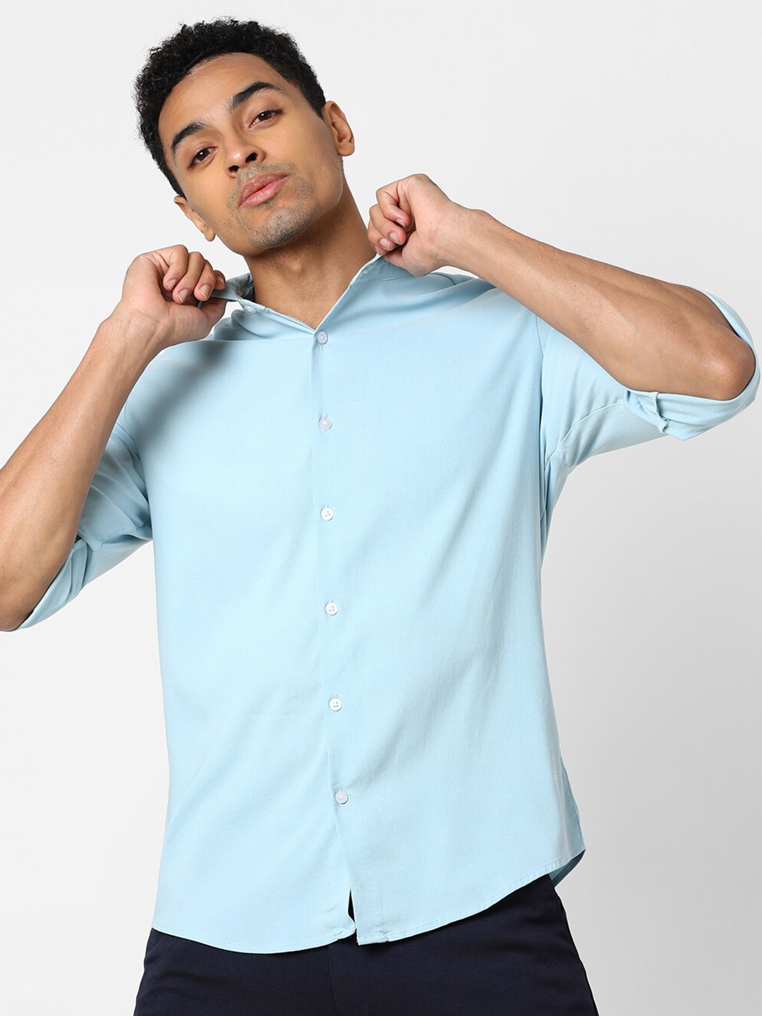 

Campus Sutra Men Blue Classic Regular Fit Casual Shirt