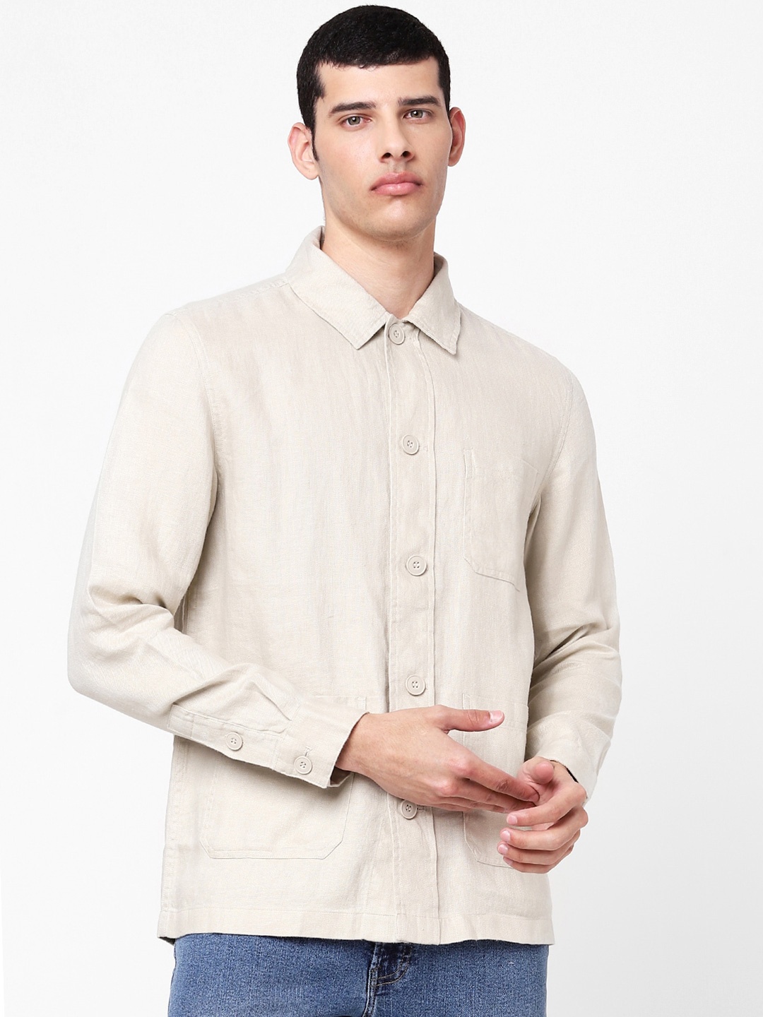 

Celio Men Beige Solid Regular Fit Linen Casual Shirt