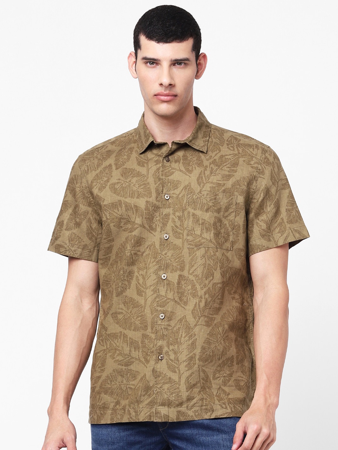 

Celio Men Khaki Floral Printed Regular Fit Casual Shirt