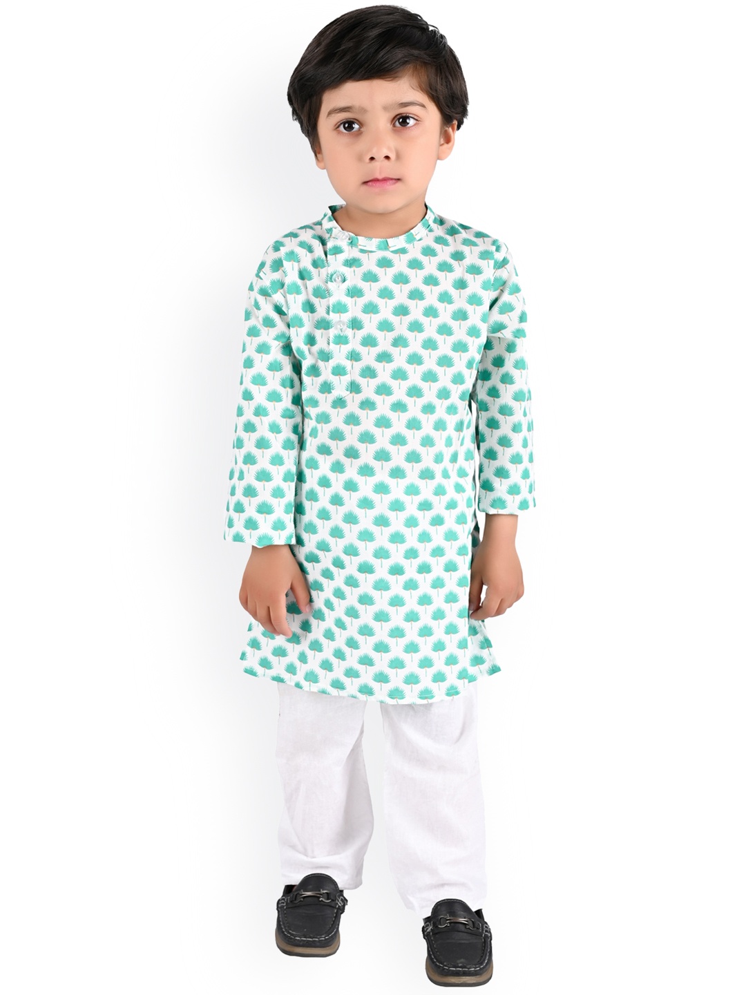 

ahhaaaa Boys Green Ethnic Motifs Printed Pure Cotton Kurta with Pyjamas