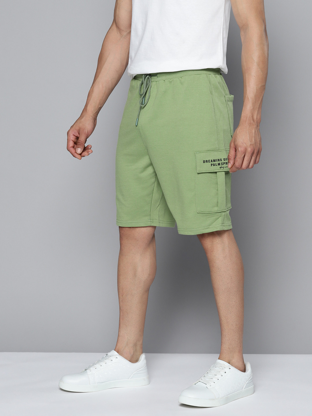 

Mast & Harbour Men Solid Cargo Shorts, Olive