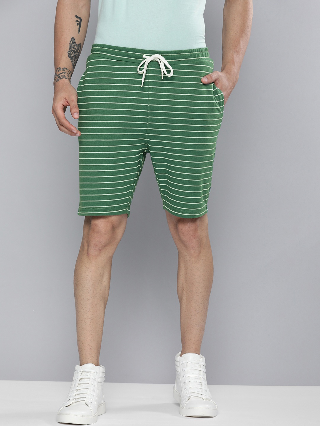 

M&H Easy Men Green & White Striped Shorts