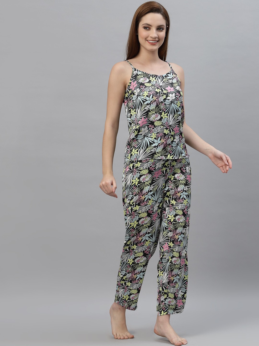 

HOUSE OF KKARMA Women Black & Green Printed Night suit