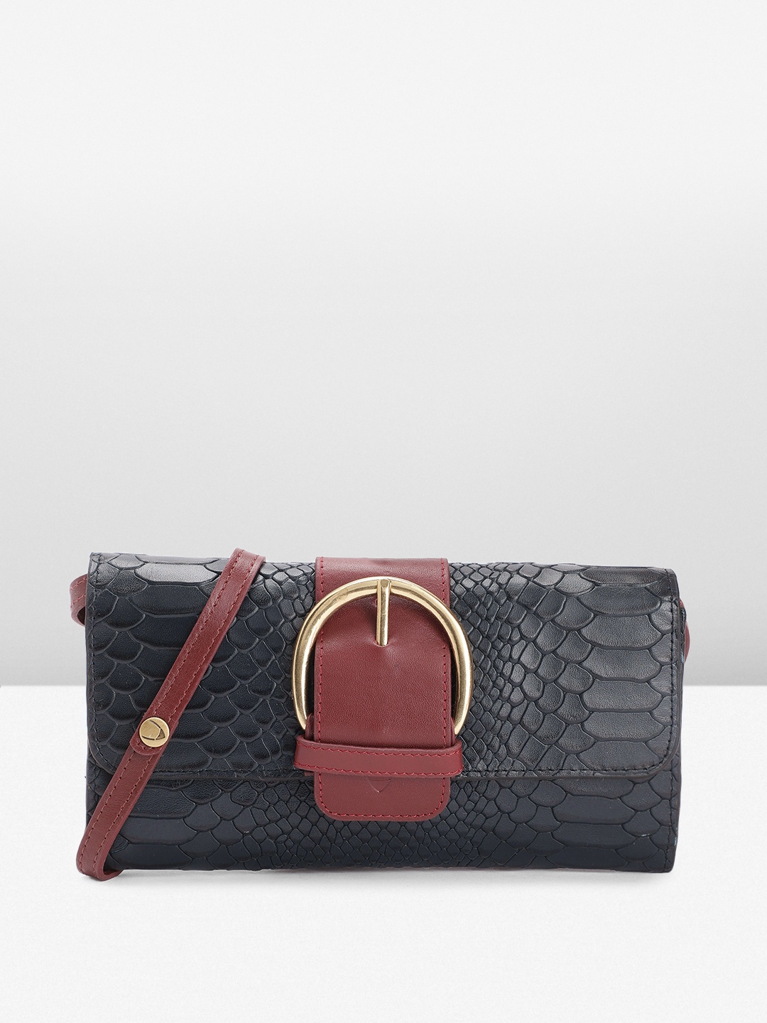

Hidesign Women Snake Textured Buckle Detail Leather Envelope Wallet, Navy blue