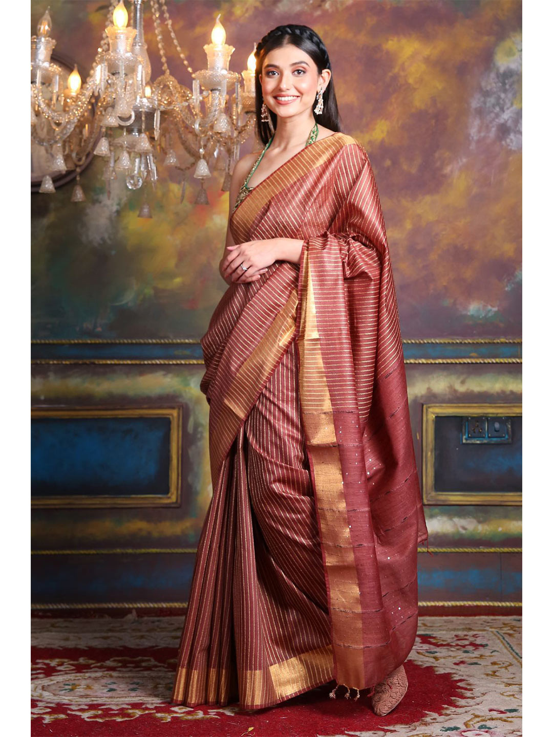 

Charukriti Red & Gold-Toned Woven Design Zari Silk Blend Saree