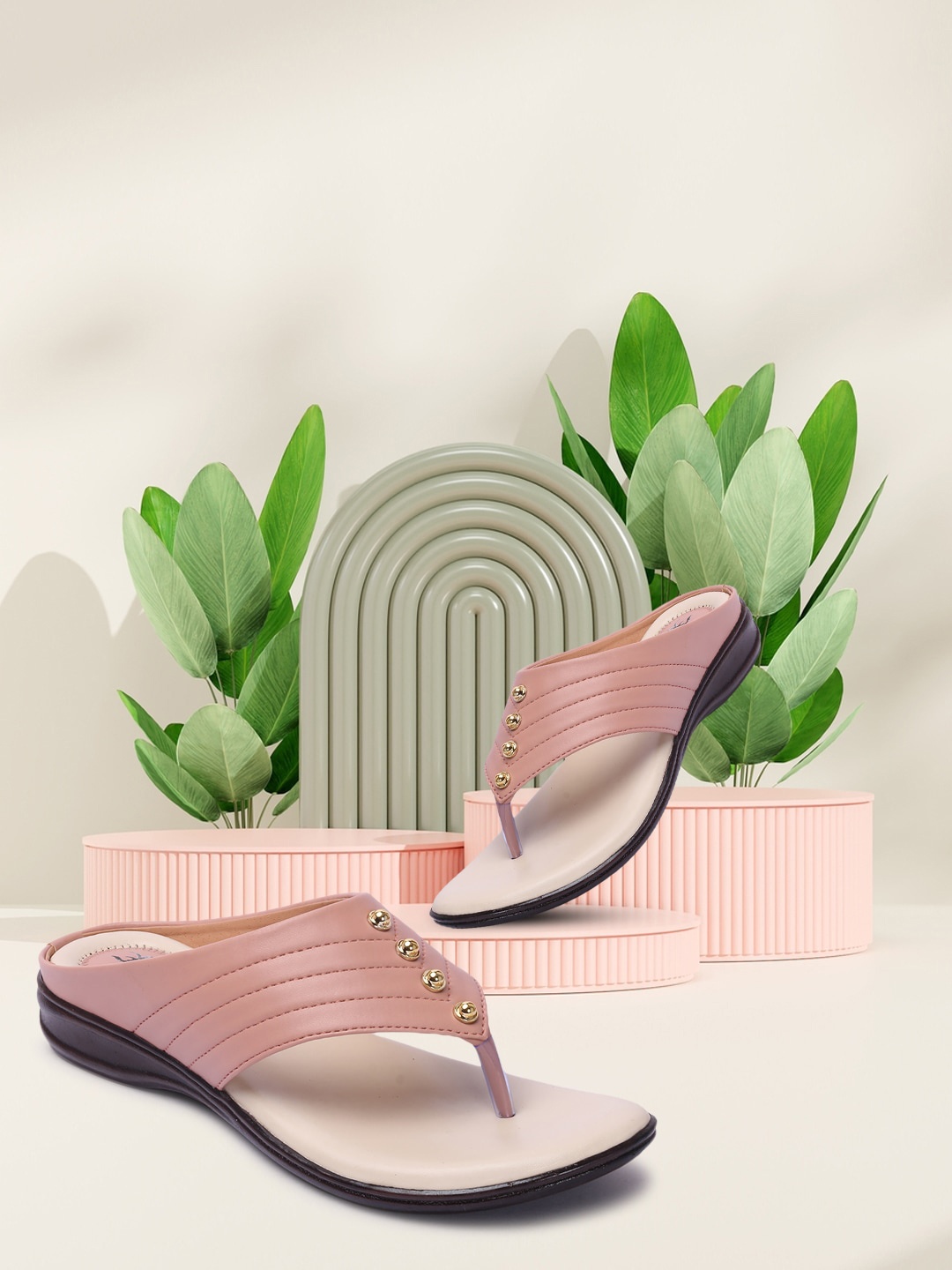 

Longwalk Women Peach-Coloured Open Toe Flats
