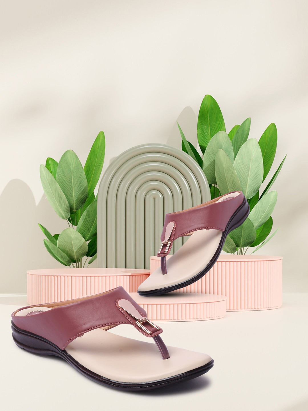 

Longwalk Women Red T-Strap Flats