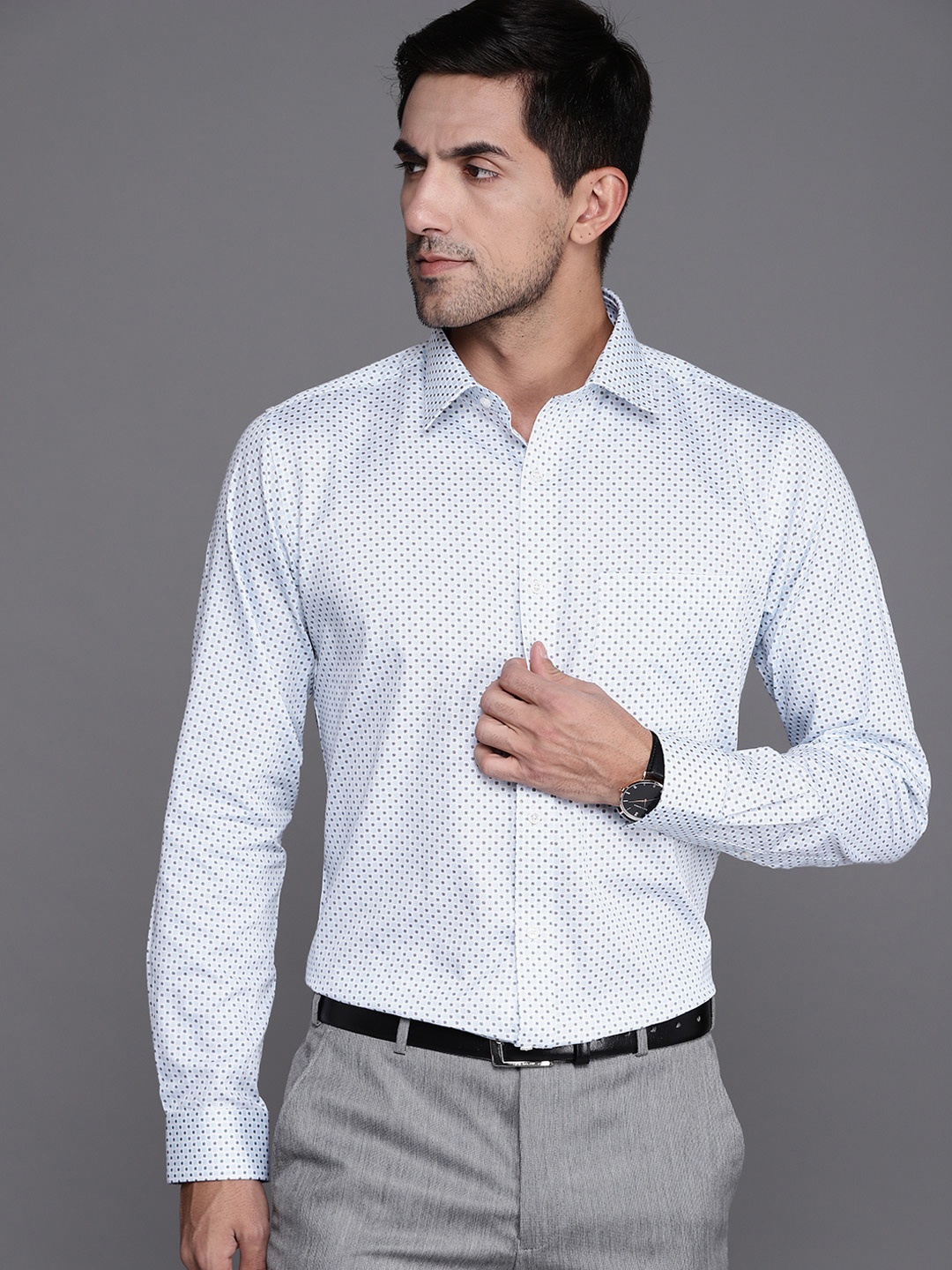 

Raymond Men White Slim Fit Floral Printed Formal Shirt