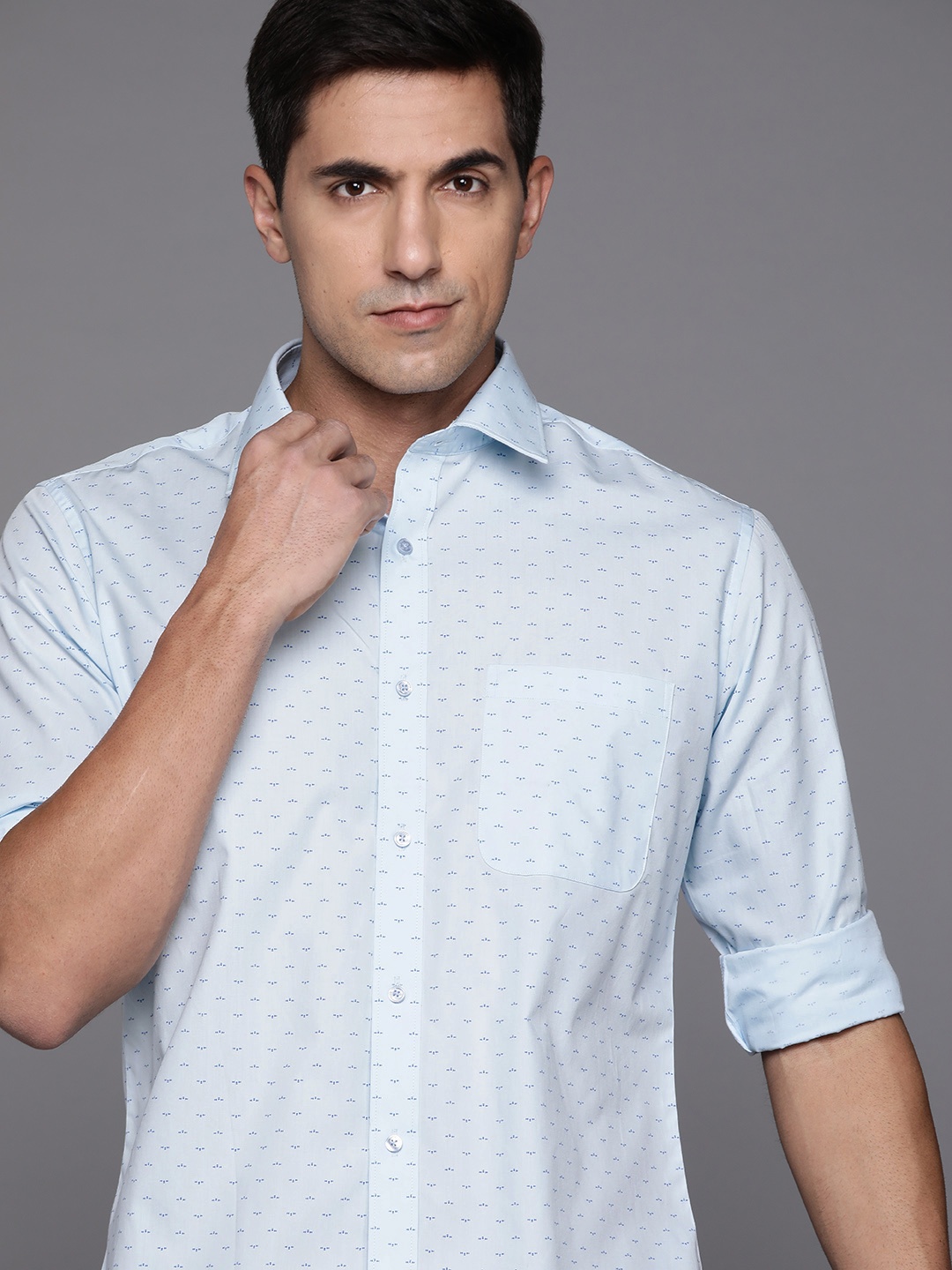 

Raymond Men Blue Pure Cotton Slim Fit Printed Casual Shirt